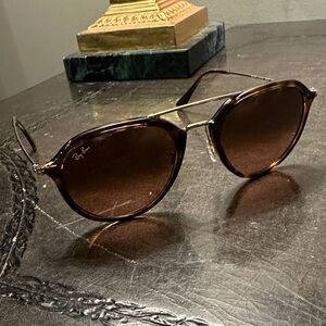 Ray-Ban Men’s Brown Gradient Round Sunglasses with Gold Bridge